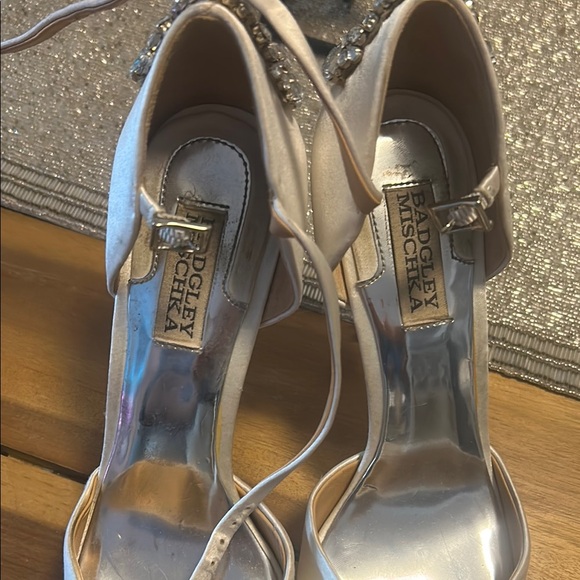 Badgley Mischka Elegant Satin Peep-Toe Heels with Crystal Embellishments - Picture 9 of 10